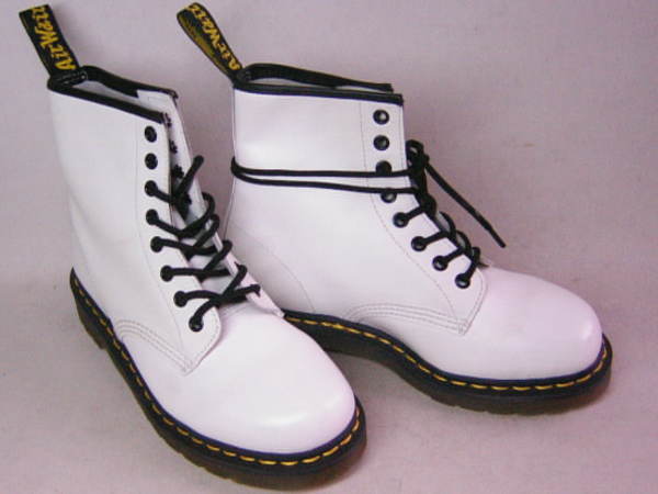 Dr.martens8ホール